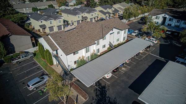 $1,395 / 2br - 860ft2 - Lavadora y Secadora Incluidas - Unidad de Esquina Privada (4200 Sunnyview Rd. N.E. Salem)63660478542851120