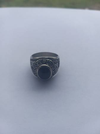 ANILLO DE LA PROMOCIÓN DE 1982 DE LA UT CHATTANOOGA ENCONTRADO (Chattanooga)65668637044865124