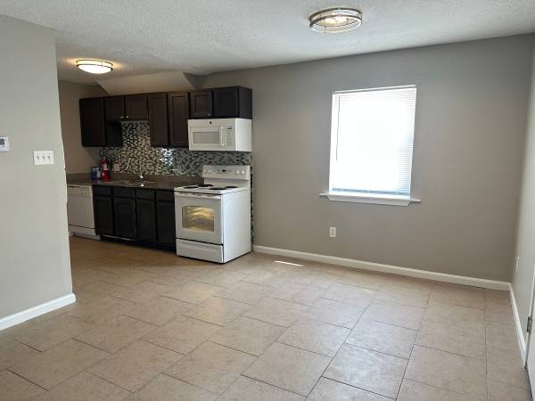$994 / 1br - 512ft2 - Spacious One Bed Available TODAY!63792269190145120