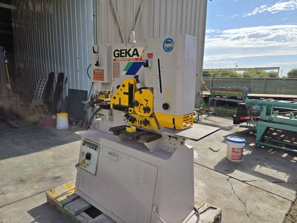 55 toneladas GEKA IRONWORKER - $6,900 (PHOENIX, AZ.)63469932847235121