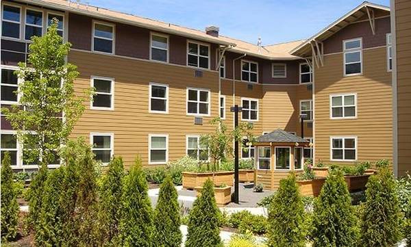 $1,192 / 2br - 800ft2 - Laundry Room on Each Floor, Community Room, Resident Services (Brooklyn Neighborhood)63672601036801122