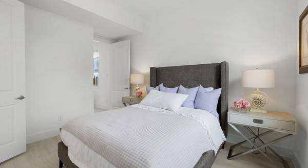 $1,490 / 2br - 876ft2 - A picture is worth a thousand words! Check this 2 bed 2 bath out! (Houston)63906679098883120
