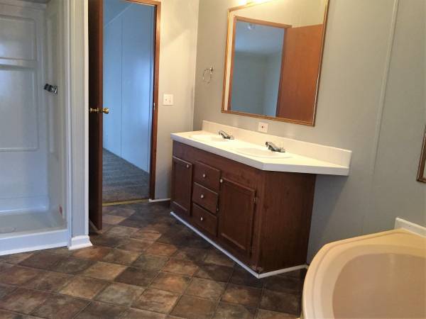 $1,500 / 3br - 1344ft2 - Parrish Manor! 3 bedroom 2 bath doublewide end of October! (Garner/Raleigh)63968071959810122