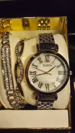 New Ladies Watch and Bracelets 1