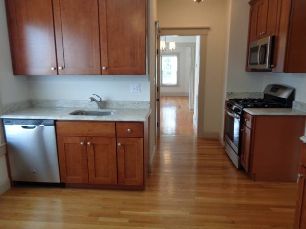 $2,450 / 2br - ¡Increíble oferta! Excelente ubicación para quienes se desplazan, camine a tiendas y restaurantes (Belmont)63863135073539121