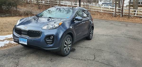2017 KIA Sportage ex 102000 mi. 10,500.00 OBO - $10,400 (Norwalk)63615091096321120