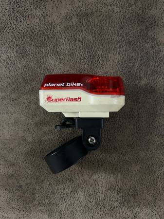 Planet Bike SuperFlash Bike Light with mount 1