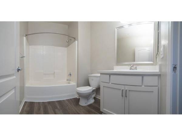 $1,799 / 3br - 1480ft2 - Double sinks in bathrooms, Microwave, Rooftop sun deckIndoor/outdoor (University Park)63952927133955122