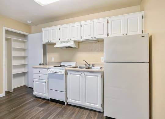 $845 / 1br - 321ft2 - Pista(s) de baloncesto, listo para cable, gestión en el lugar (5104 E Van Buren Street, Phoenix, AZ, USA, Phoenix, AZ)63623922702337124