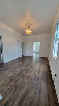4 Bedroom/1Bath Unit in Albany – Available 10/15 – $2400/month
$2,200 4 Bedroom/1Bath Unit in Albany – Available 10/15 – $2400/month
$2,200