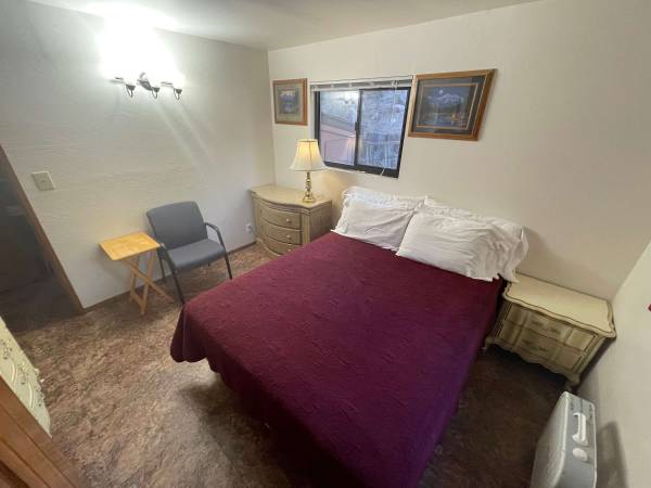 $1,850 / 1br - 450ft2 - 1br - 450ft - Dog Friendly Chalet $1,85063992636854146121