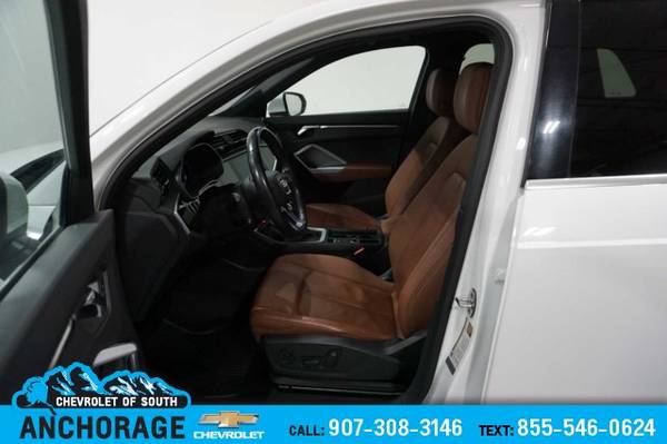2021 Audi Q3 Premium - $22,995 (2021 Audi Q3 Premium)63442782867715121