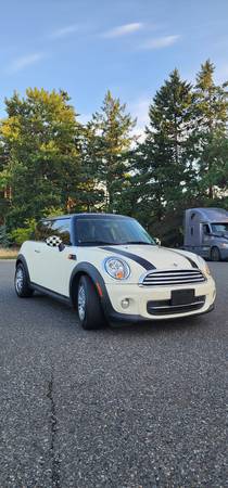 Mini Cooper 2011 - $8.00063623390513409121