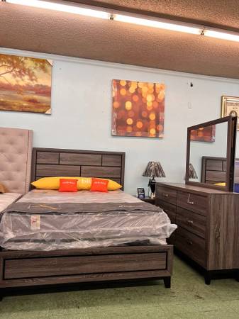 Brand New 6pc Queen bedroom set 1