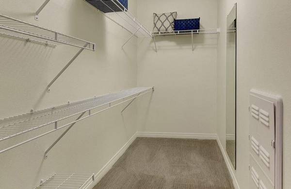 $4,236 / 2br - 1122ft2 - Full-Size Washer and Dryer, Wine Fridge, Pre-Wired For Wall Mounted TV (Pacific Highlands Ranch)63865932774147123