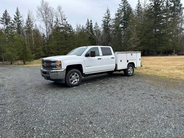 Camioneta de servicio Chevy Silverado 2500HD Crew Cab 2016 - $14,500 (Bellingham)63442246759299122