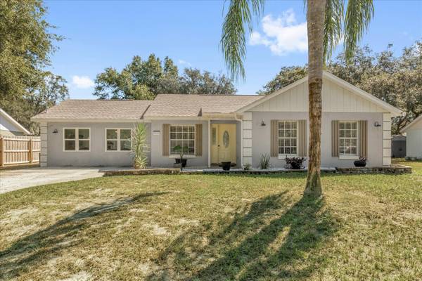 Lady Lake Home for Sale Low rate. Zero hassles! 1