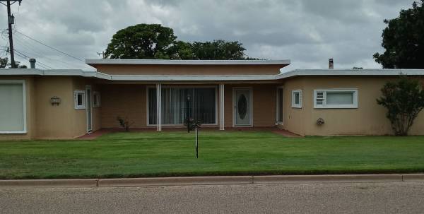 $110,000 / 5br - 2700ft2 - Lockney Tx 5 Bdrm, 3 ba, Casa en Venta (Lockney, Tx)64215364287490121