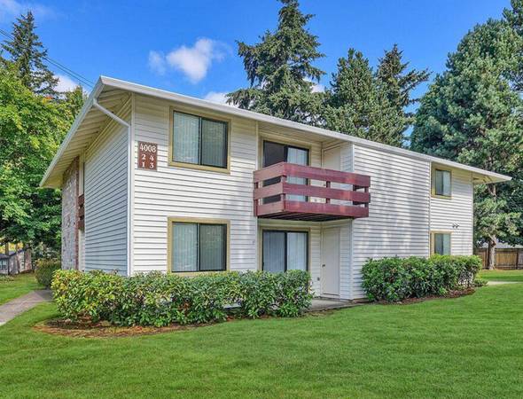 $1,545 / 2br - $500 Off our Two Bed! | Garages Available for Rent - Visitor Parking (Powell Butte)63956788387587124