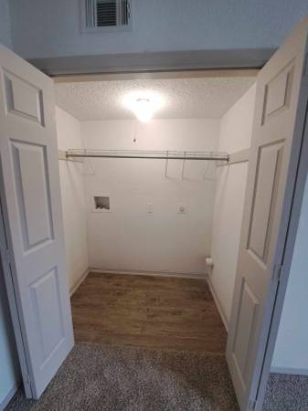 $1,220 / 2br - 979ft2 - Perfect 2 Bed / 2 Bath for Roommates or Family (Broken Arrow)63982127319171124