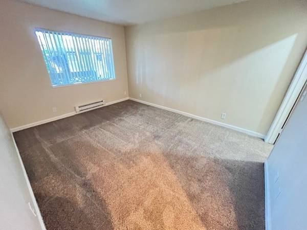 $1.215 / 2 habs - 52 S 12th St, San José, CA (centro de San José)63348308325763124