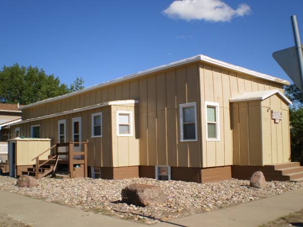 $189,000 / 8br - FOR SALE:5 UNIT Apartment complex, CHESTER, MT (311 E. Adams Ave.,, Chester, Mt)64010663947523120
