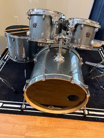TAMA SUPERSTAR 4 PC SHELL PACK (NEW  CONDITION) 1