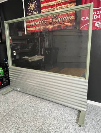 Divider/ Barrier 1