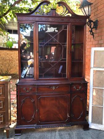 Vintage china cupboard 1