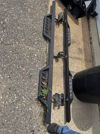 Ram DT 2019 & newer Crew Cab Side Steps 1