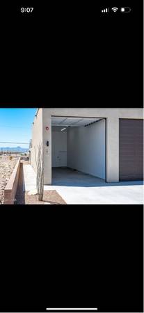 $2200.00 / 2br - 1167ft2 - Casa adosada de 2 dormitorios y 2 baños con garaje para RV de 40 pies.63799567936257121