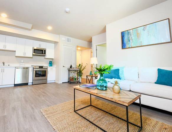 $3,045 / 2br - OBTÉN $1000 de AHORROS | Balcones, patios y terrazas (Vista)63701605586049123