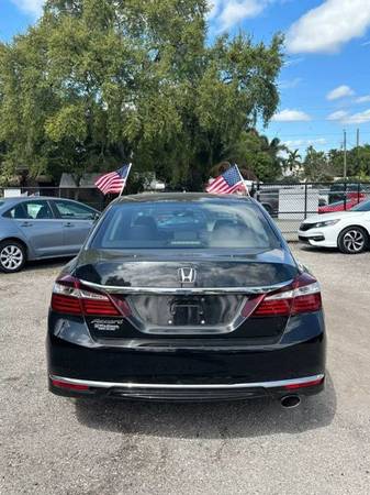 2017 Honda Accord LX con solo 67,000 millas, ¡impecable, como nuevo! - $13,200 (Hollywood)63480007565315124