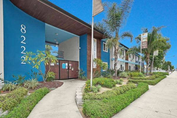 $1,725 / 395ft2 - Spanish Speaking Staff, High Speed Internet Access, Plank Flooring (8222 Rosemead Blvd, Pico Rivera, CA)63857624366977120