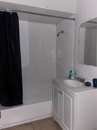 $1,299 / 2br - 🕷️ No Tricks, Just Treats! 👻 (Glendale AZ)64024998457730124