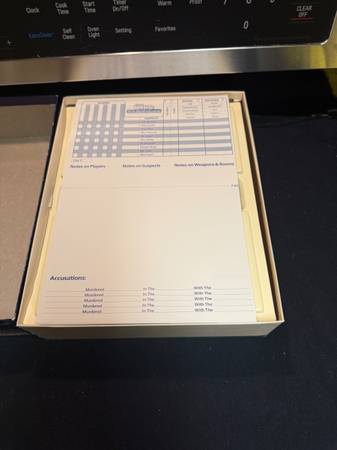 1980's  Vintage Clue VCR Mystery Game Parker Brothers VHS Game - $10 (Bellevue)63444089940865122