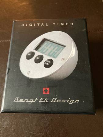 BENGT EK DESIGN METAL DIGITAL TIMER 1