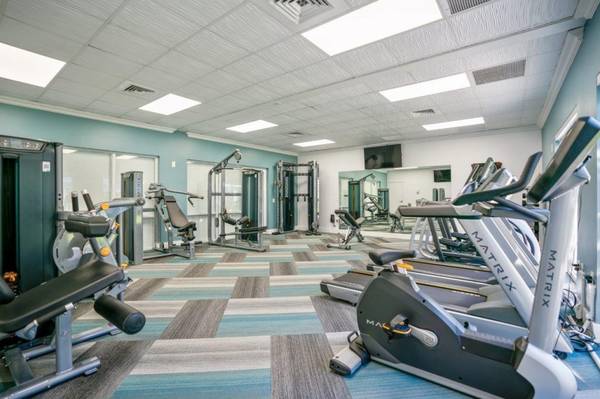 $1,550 / 1br - 1 bedroom and 1 bath, New kitchen, Very clean and Avail ASAP (West Palm Beach)64049281364355121
