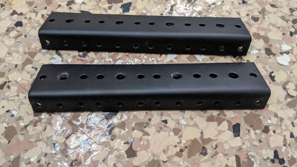 4U rackmount ear pair 1