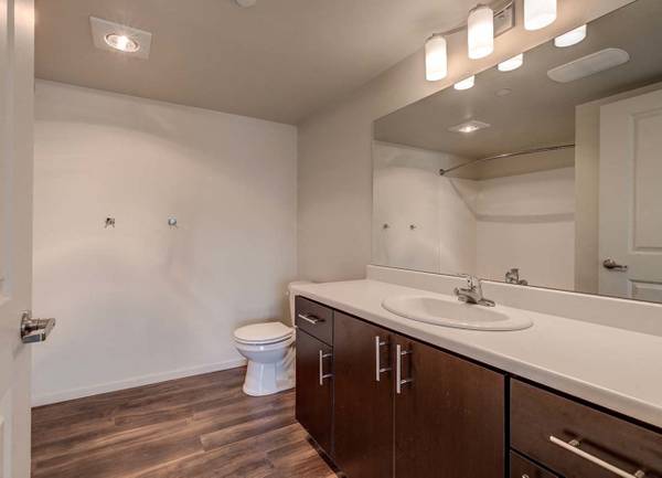 $1,795 / 3br - 1034ft2 - Mesa de billar, distribuciones espaciosas, áreas de juegos (20104 Mountain Hwy E, Spanaway, WA)64031307415426123
