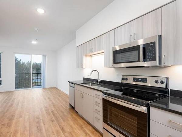 $2,700 / 2br - 1220ft2 - $1,500 Savings on 2nd Month Rent with 12-Month+ Lease (University Place)63995107533058123