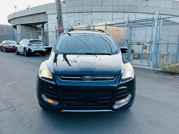 2013 Ford Escape 4WD Titanium EcoBoost Clean CarFax - $5,500 (Brooklyn)63654718287235124