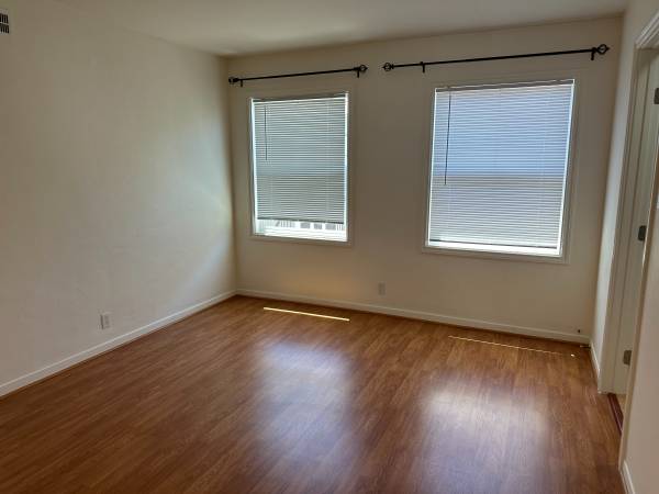 $4,500 / 2br - dúplex remodelado de 2 habitaciones y 2 baños con jardín (san mateo)63868038752131123