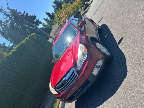 2012 Subaru outback one owner - $4,900 (Lynwood)63654706486659122