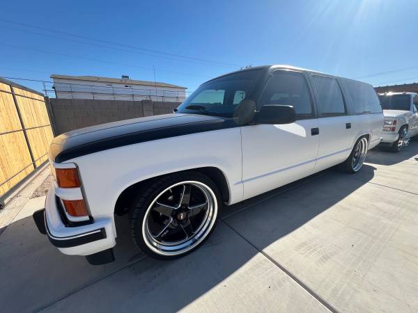 1994 Chevrolet suburban - $17,500 (Tucson/Phoenix)63470598418307123