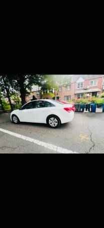 2015 Chevrolet cruz Sedan LS - $3,295 (Flushing)63473249305985121