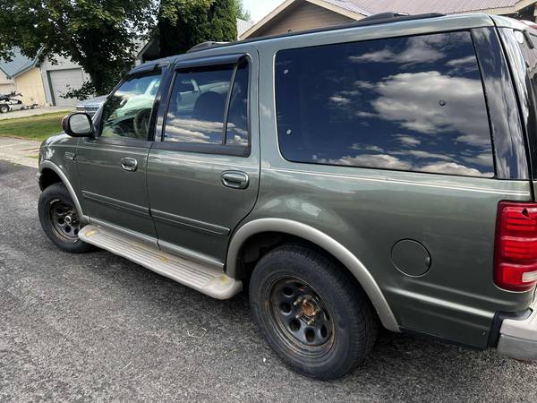 Ford Expedition Eddie Bauer - $1,500 (Leavenworth)63442546373635121