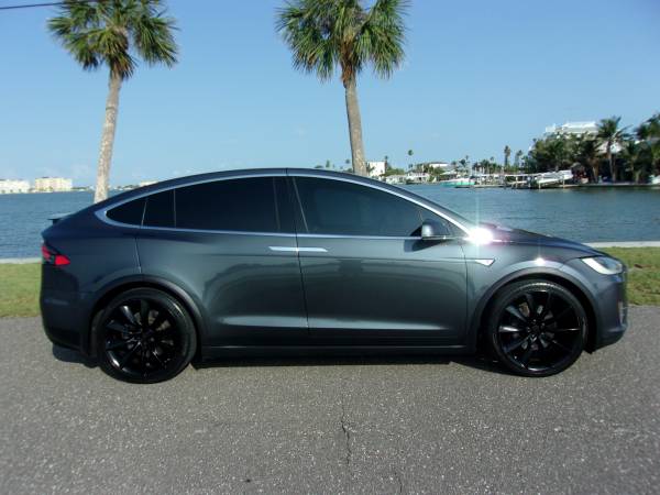 2016 Tesla Model X 90D - $19,997 (Redington Beach)63470240750595122