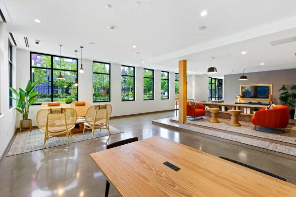 $4,420 / 3br - 1267ft2 - Perfect Location, Playground, Pool and Spa 2 months free!!!! (Redmond)64031305763842122