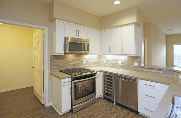 $4,380 / 2hab - 1176ft2 - Patio o Balcón Privado, Gimnasio de Última Generación 24h (Pacific Highlands Ranch)63663786092803120